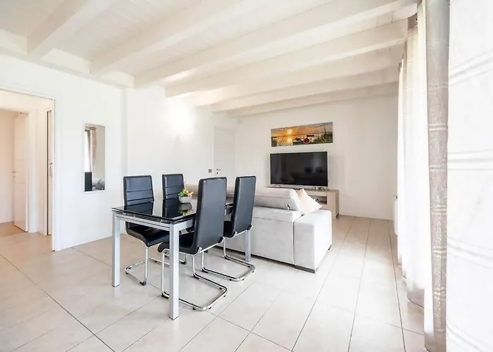 Gardalandluxuryapartment Pool & Free Parking