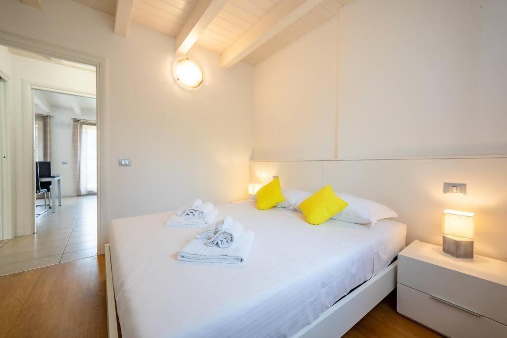 Apartment Gardalandluxuryapartment Pool & Free Parking Ronchi (Veneto)